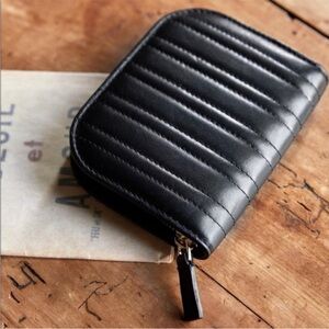 Sézane Dean Quilted Leather Small Wallet *RARE*